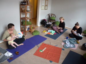 yoga-terminen har startat med mamma baby yoga