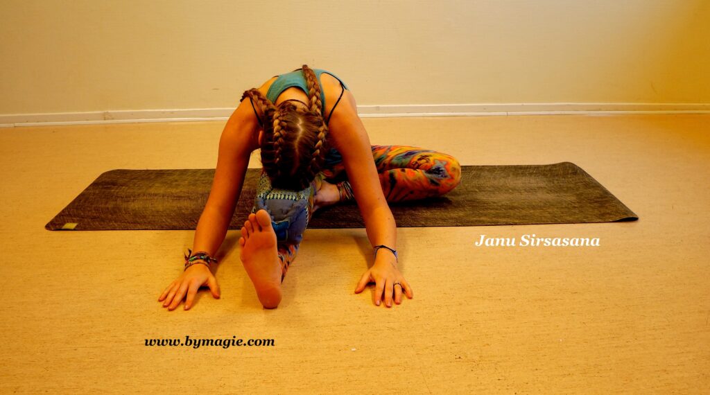 Halv fjäril Yin Yoga för morgonen